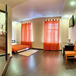 Hotel Ra Nevsky 102, San Pietroburgo